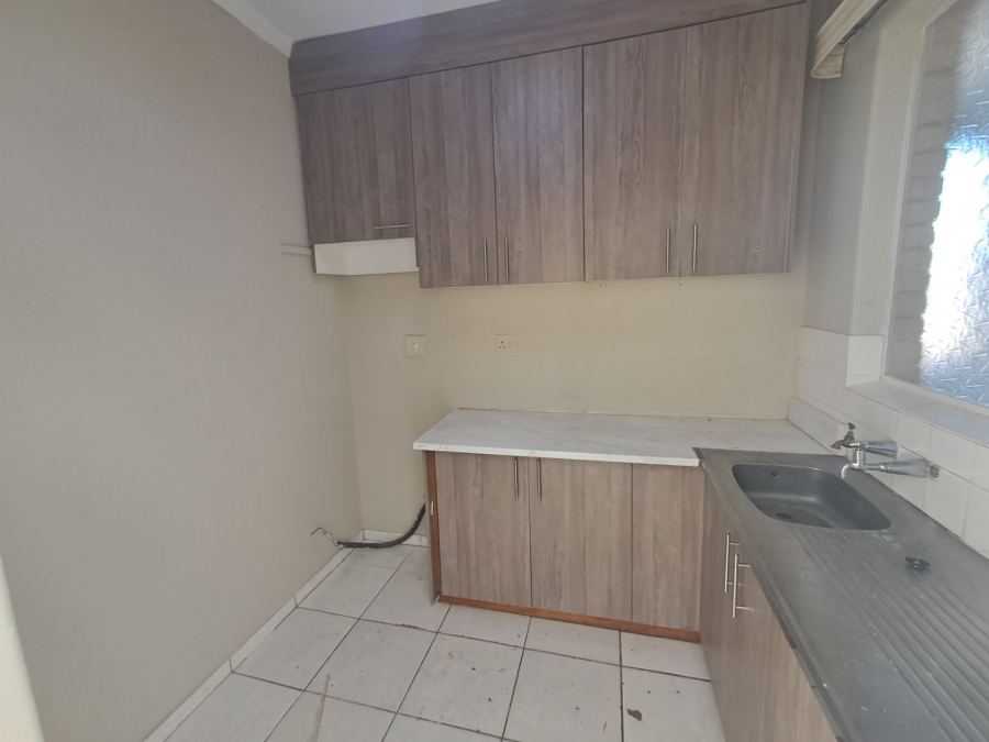 1 Bedroom Property for Sale in Kroonstad Central Free State